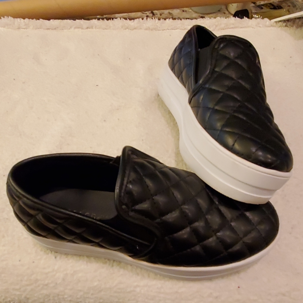 Gently used Maden Girl shoes, manmade with leather